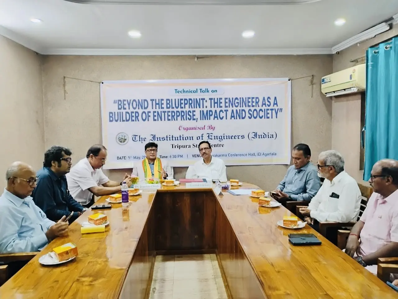 Round-table discussion with engineers under the Beyond the Blueprint banner at IEI Agartala after the technical talk